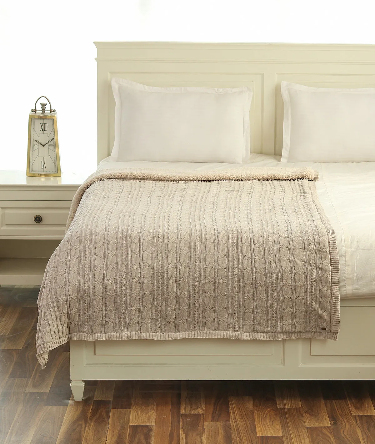 Arch Cable Front Cotton Knitted With Sherpa Back Single Bed Blanket (Pale Whisper)