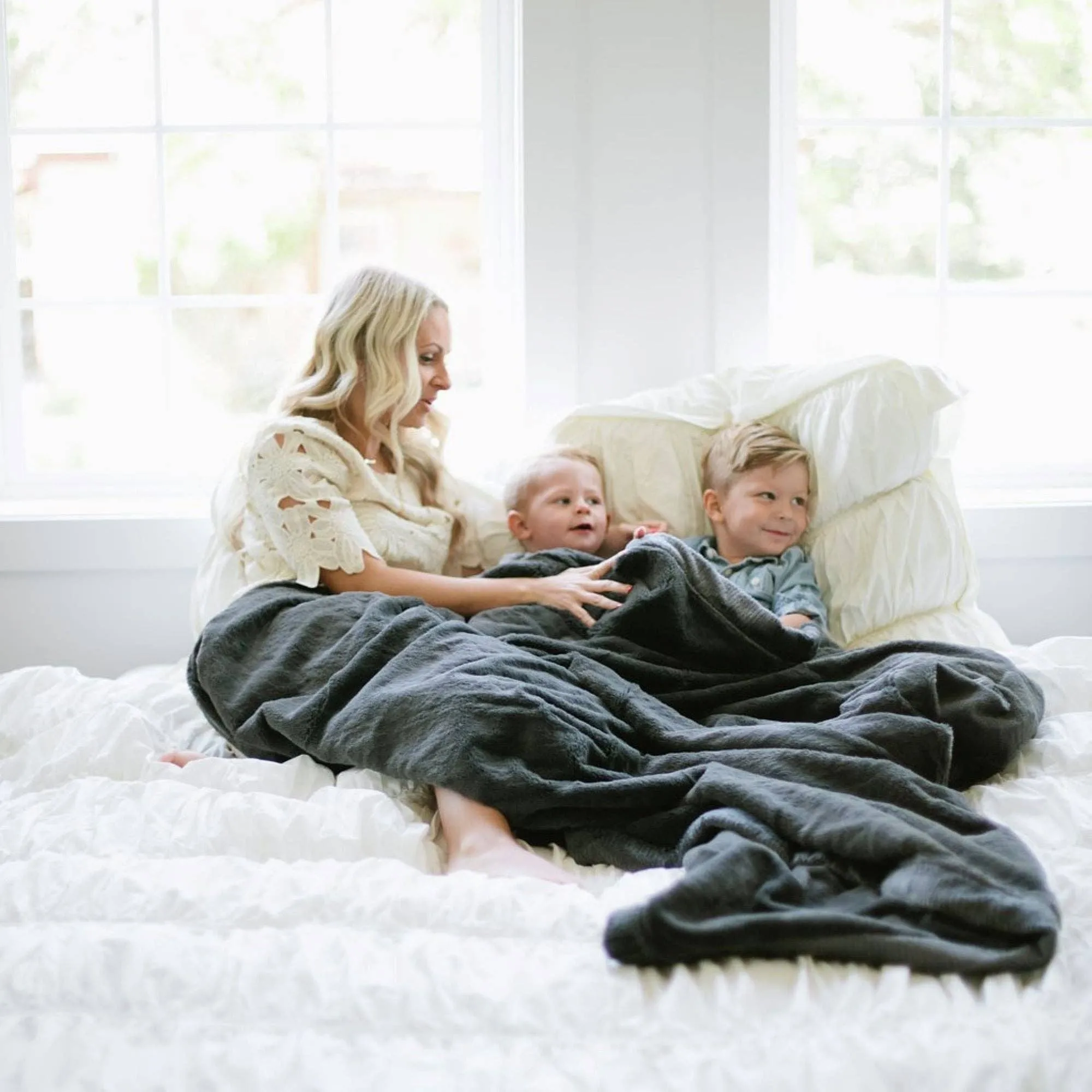 LUSH XL BLANKETS: Natural